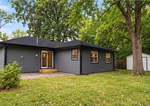 Photo 3 of Single family home for sale at 4320 Maggie Ln, Kansas City, KS 66102 | MLS# 2644722 | Listing updated on 2026-10-09
