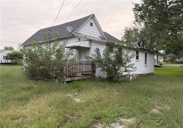 Photo 3 of Single family home for sale at 1558 Bryan St, Chillicothe, MO 64601 | MLS# 2644724 | Listing updated on 2026-10-01