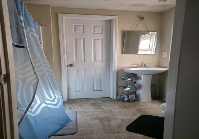 Photo 3 of Single family home for sale at 6731 Nw Vista Ave, Kansas City, MO 64151 | MLS# 2644730 | Listing updated on 2026-10-28