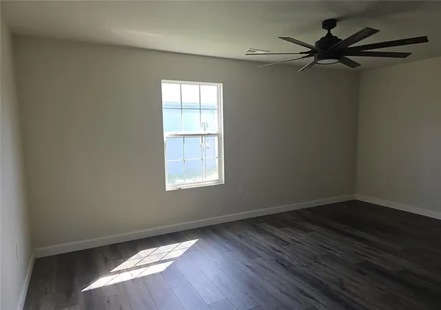 Photo 4 of Single family home for sale at 1720 Elderberry Ln, Ottawa, KS 66067 | MLS# 2644736 | Listing updated on 2026-09-30