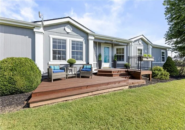 Photo 2 of Single family home for sale at 19460 W 287 Street, Paola, KS 66071 | MLS# 2644740 | Listing updated on 2026-10-17