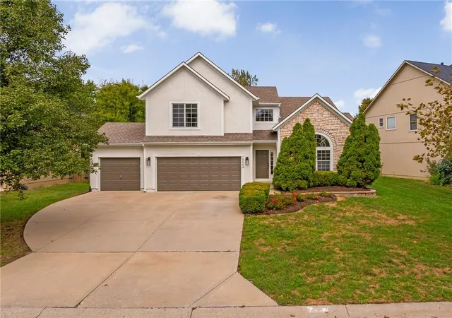 Single family home for sale at 16664 W 155th Terrace, Olathe, KS 66062 | MLS# 2644741