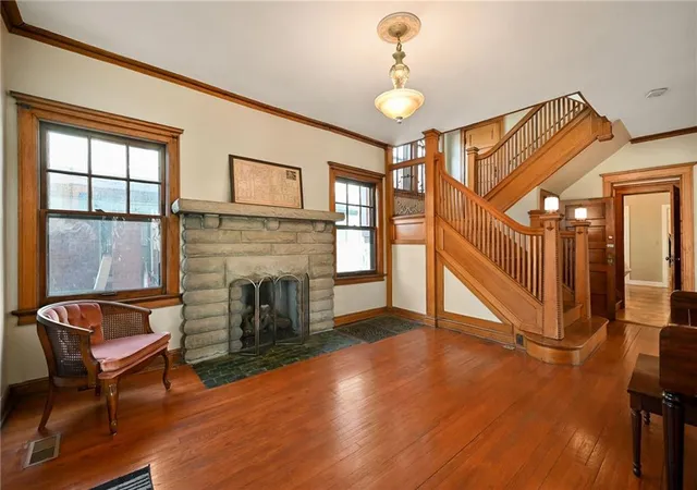 Photo 4 of Single family home for sale at 3341 Campbell St, Kansas City, MO 64109 | MLS# 2644752 | Listing updated on 2026-10-08