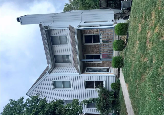 Photo 1 of Townhouse for sale at 4604 Nw 58th Terrace, Kansas City, MO 64151 | MLS# 2644755 | Listing updated on 2026-10-06