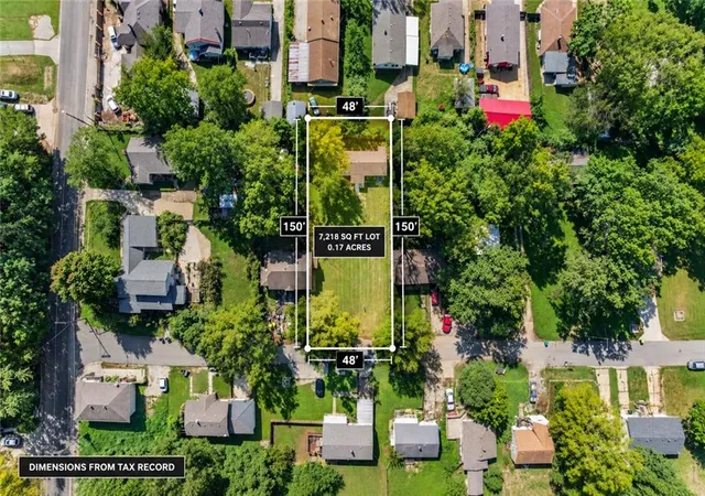 Photo 2 of Single family home for sale at 9513 E 14th Street, Independence, MO 64052 | MLS# 2644758 | Listing updated on 2026-09-30
