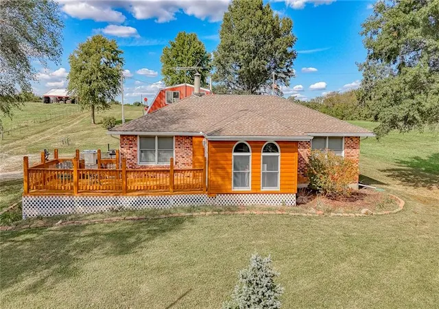 Photo 4 of Single family home for sale at 755 NW 800th Street, Centerview, MO 64019 | MLS# 2644759 | Listing updated on 2026-09-30