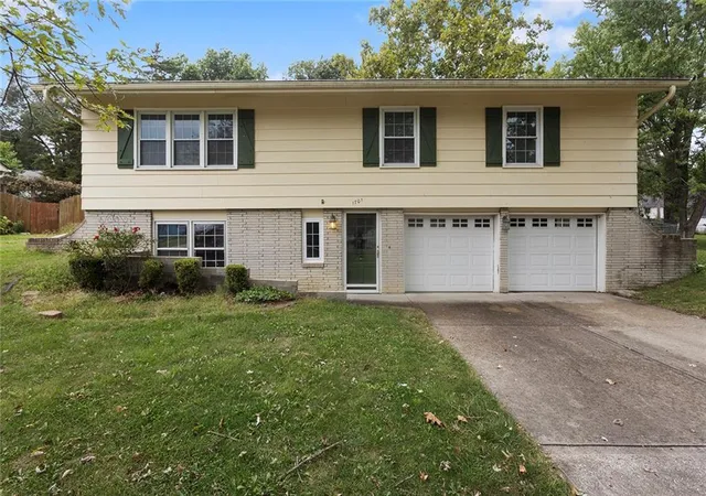 Single family home for sale at 1701 Richmond Dr, Pleasant Hill, MO 64080 | MLS# 2644764