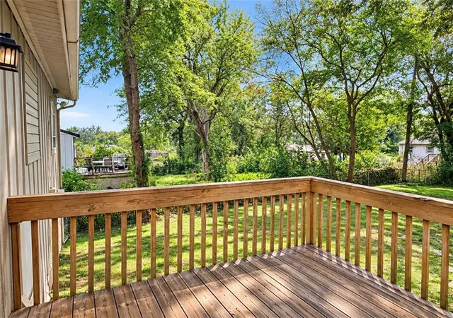 Photo 4 of Single family home for sale at 1524 N Seminole Dr, Independence, MO 64058 | MLS# 2644766 | Listing updated on 2026-10-08