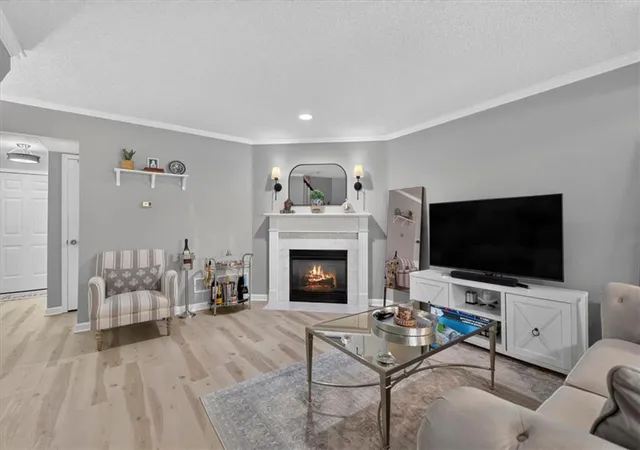 Photo 4 of Condo for sale at 1323 SE Broadway Cir, Lees Summit, MO 64081 | MLS# 2644768 | Listing updated on 2026-10-05