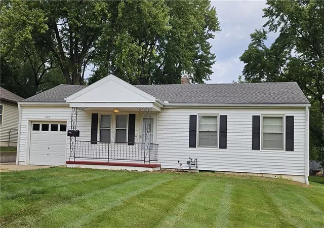 Photo 2 of Single family home for sale at 10416 E 28th Terrace S, Independence, MO 64052 | MLS# 2644771 | Listing updated on 2026-10-07