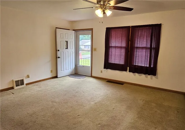 Photo 4 of Single family home for sale at 10416 E 28th Terrace S, Independence, MO 64052 | MLS# 2644771 | Listing updated on 2026-10-07