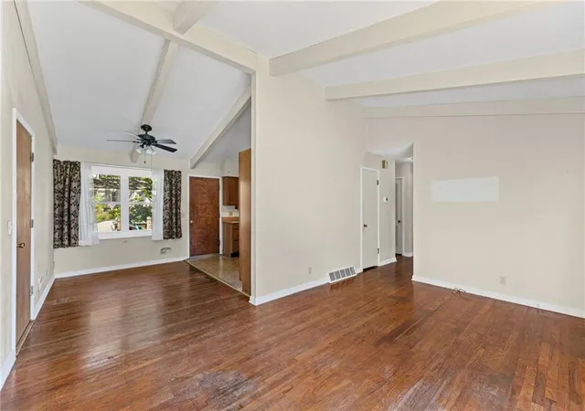 Photo 4 of Sale Pending at 5718 W 75th Terrace, Prairie Village, KS 66208 | MLS# 2644773 | Listing updated on 2026-10-15