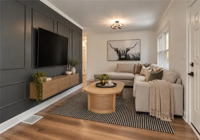Photo 4 of Sale Pending at 4201 Arlington Ave, Kansas City, MO 64133 | MLS# 2644780 | Listing updated on 2026-10-04