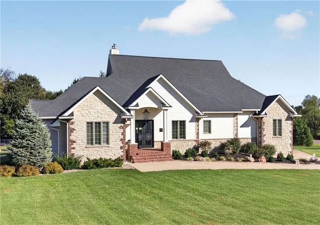 Photo 3 of Mansion for sale at 17877 Bond Ave, Shawnee Mission, KS 66221 | MLS# 2644786 | Listing updated on 2026-10-23