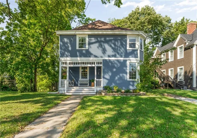 Photo 1 of Single family home for sale at 2406 Brooklyn Ave, Kansas City, MO 64127 | MLS# 2644787 | Listing updated on 2026-10-02