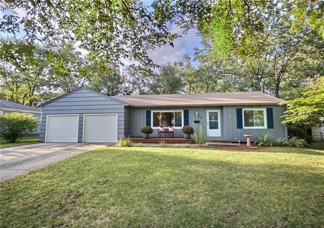 Photo 1 of Sale Pending at 13200 Logan Ln, Lenexa, KS 66215 | MLS# 2644791 | Listing updated on 2026-10-03