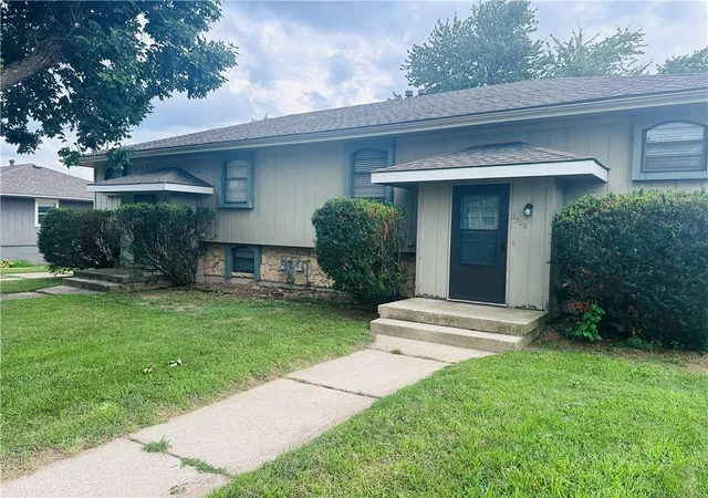Photo 1 of Multi family home for sale at 2504 Sw Jackson St, Blue Springs, MO 64015 | MLS# 2644799 | Listing updated on 2026-10-08