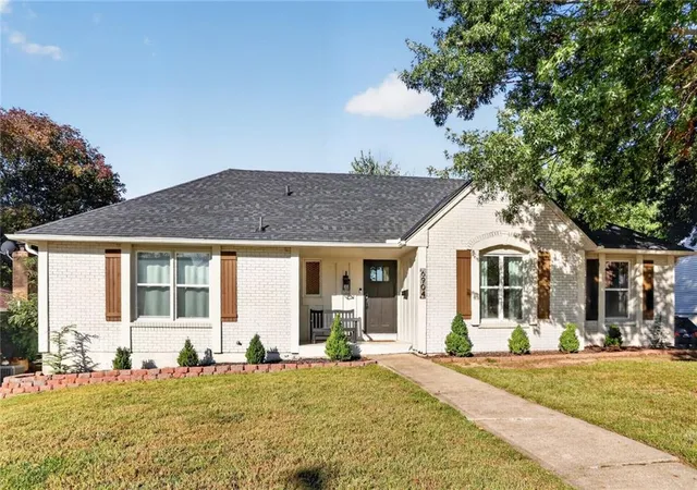 Photo 1 of Single family home for sale at 6904 Dawn Ln, Kansas City, MO 64151 | MLS# 2644802 | Listing updated on 2026-10-09