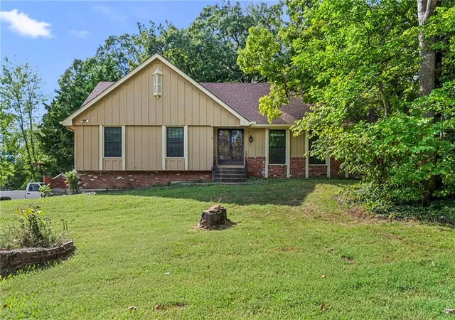 Single family home for sale at 4724 Mullen Rd, Shawnee, KS 66216 | MLS# 2644807