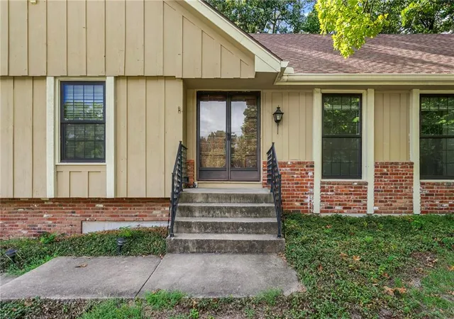 Photo 2 of Single family home for sale at 4724 Mullen Rd, Shawnee, KS 66216 | MLS# 2644807 | Listing updated on 2026-10-01