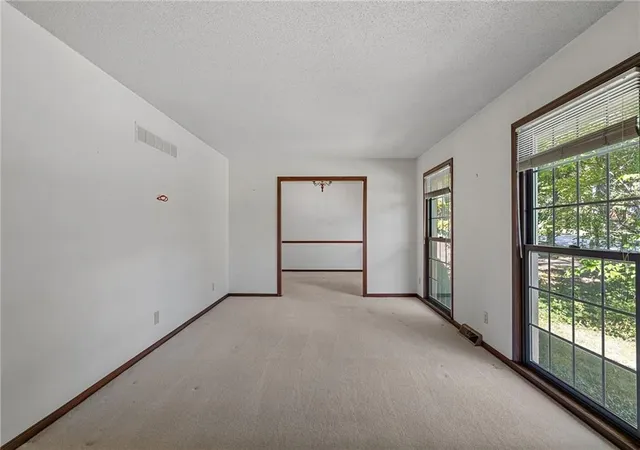 Photo 4 of Single family home for sale at 4724 Mullen Rd, Shawnee, KS 66216 | MLS# 2644807 | Listing updated on 2026-10-01