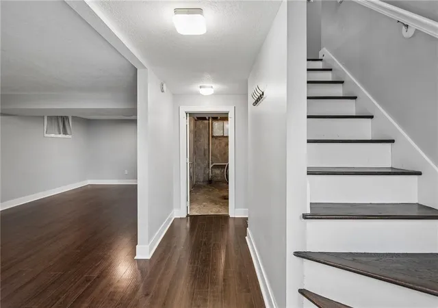 Photo 3 of Sale Pending at 8505 E 109th Street, Kansas City, MO 64134 | MLS# 2644809 | Listing updated on 2026-10-20
