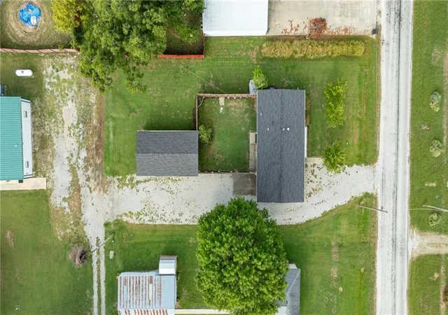 Photo 4 of Sale Pending at 807 W Magnolia, Cherokee, KS 66724 | MLS# 2644812 | Listing updated on 2026-10-06