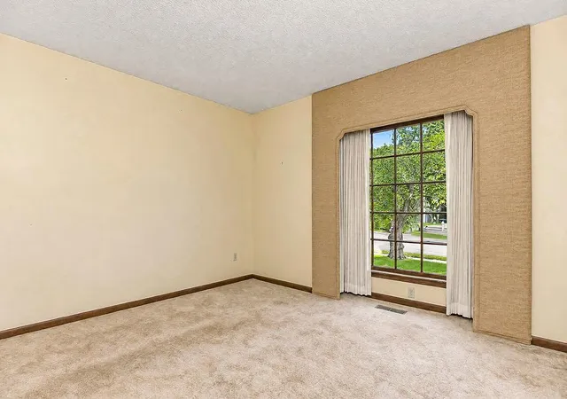Photo 3 of Single family home for sale at 6719 Hauser Dr, Shawnee, KS 66216 | MLS# 2644814 | Listing updated on 2026-10-16