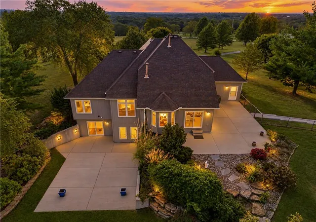 Photo 3 of Single family home for sale at 19505 S Raffurty Rd, Pleasant Hill, MO 64080 | MLS# 2644818 | Listing updated on 2026-10-03