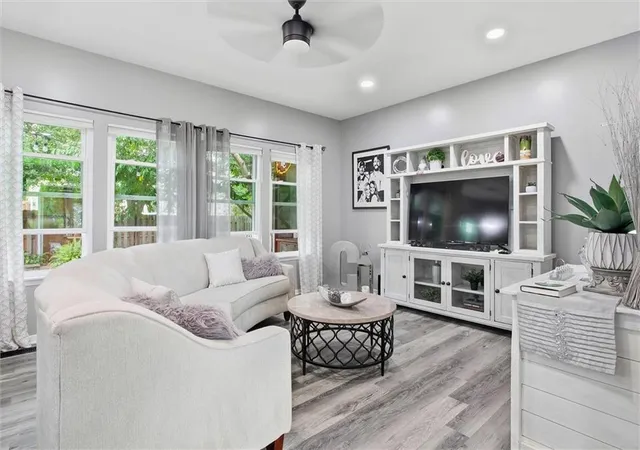 Photo 4 of Single family home for sale at 1330 S 6th Street E, Louisburg, KS 66053 | MLS# 2644821 | Listing updated on 2026-10-08