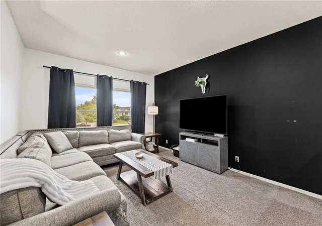 Photo 4 of Townhouse for sale at 537 S Woodson Ln, Gardner, KS 66030 | MLS# 2644824 | Listing updated on 2026-10-06