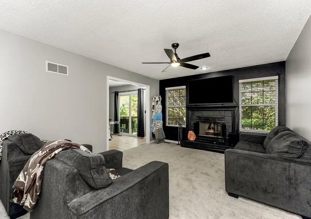 Photo 3 of Sale Pending at 7224 N Pennsylvania Ave, Kansas City, MO 64118 | MLS# 2644829 | Listing updated on 2026-10-05