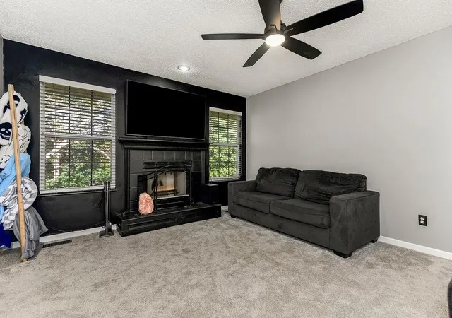 Photo 4 of Sale Pending at 7224 N Pennsylvania Ave, Kansas City, MO 64118 | MLS# 2644829 | Listing updated on 2026-10-05