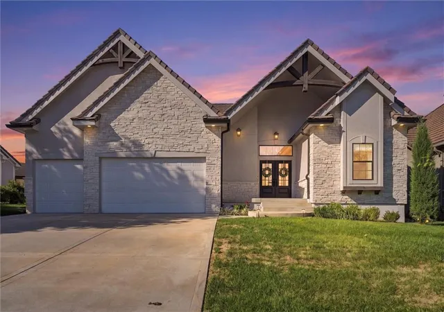 Photo 2 of Single family home for sale at 3908 Nw Redspire St, Lee's Summit, MO 64064 | MLS# 2644831 | Listing updated on 2026-10-07