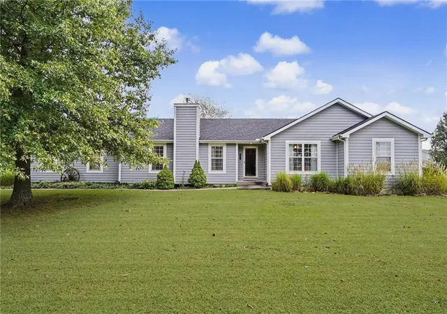 Photo 3 of Single family home for sale at 996 E 750 Road, Lawrence, KS 66047 | MLS# 2644833 | Listing updated on 2026-10-09
