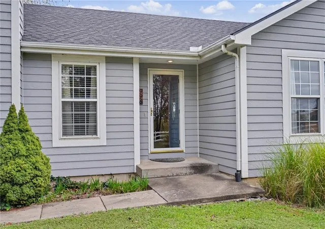 Photo 4 of Single family home for sale at 996 E 750 Road, Lawrence, KS 66047 | MLS# 2644833 | Listing updated on 2026-10-09
