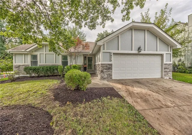 Photo 1 of Sale Pending at 7673 W 152nd Street, Overland Park, KS 66223 | MLS# 2644836 | Listing updated on 2026-10-03