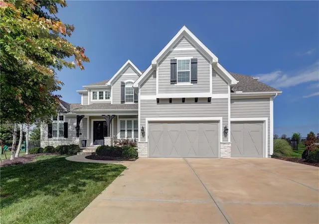Photo 3 of Sale Pending at 9206 W 177th Terrace, Bucyrus, KS 66013 | MLS# 2644848 | Listing updated on 2026-10-08