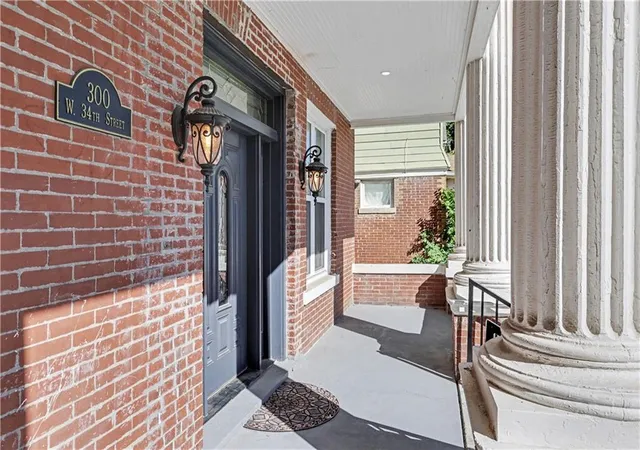Photo 3 of Single family home for sale at 300 W 34 Street, Kansas City, MO 64111 | MLS# 2644871 | Listing updated on 2026-10-08