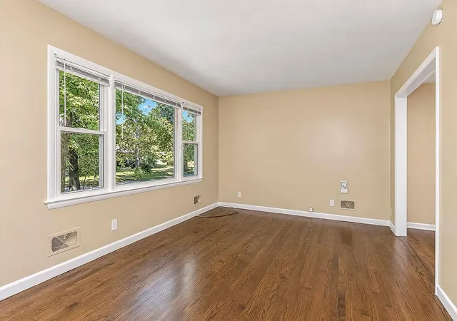 Photo 3 of Single family home for sale at 8105 Hedges Ave, Raytown, MO 64138 | MLS# 2644872 | Listing updated on 2026-10-08