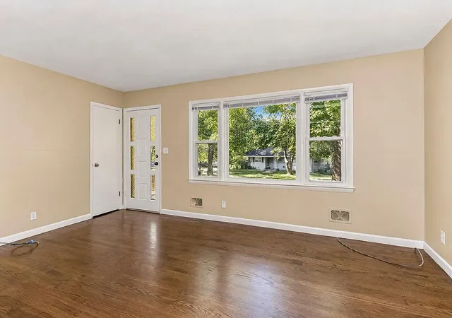 Photo 4 of Single family home for sale at 8105 Hedges Ave, Raytown, MO 64138 | MLS# 2644872 | Listing updated on 2026-10-08