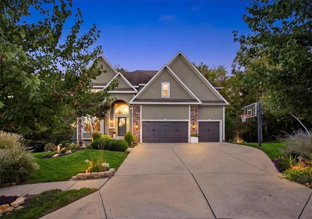 Photo 1 of Single family home for sale at 23811 W 121st Street, Olathe, KS 66061 | MLS# 2644873 | Listing updated on 2026-10-08