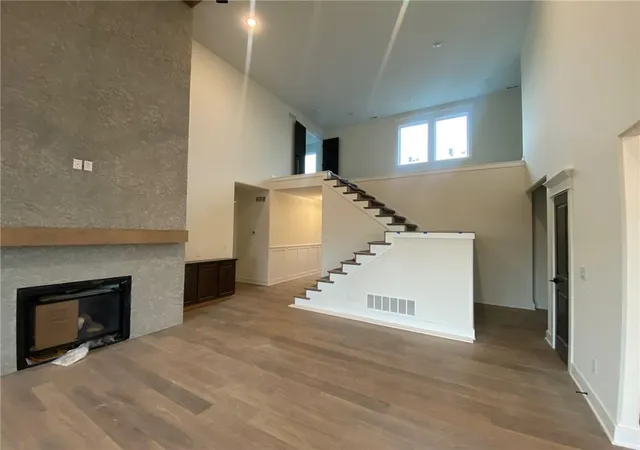 Photo 4 of Single family home for sale at 19353 Skyview Ln, Spring Hill, KS 66083 | MLS# 2644879 | Listing updated on 2026-10-01