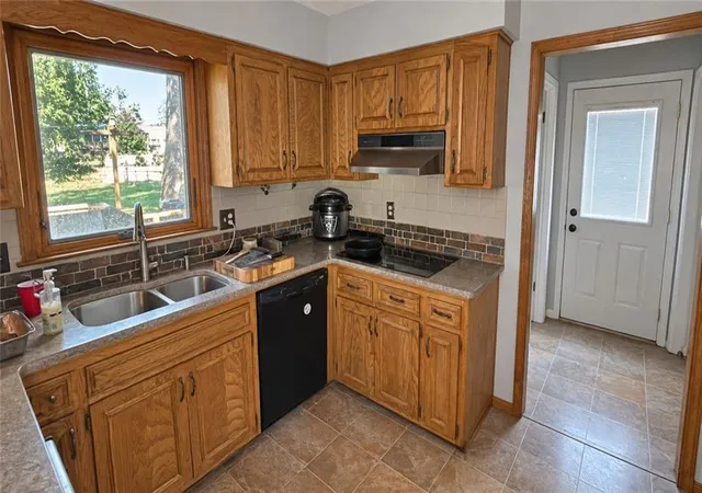 Photo 1 of Single family home for sale at 12836 Saint Andrews Dr, Kansas City, MO 64145 | MLS# 2644885 | Listing updated on 2026-10-01