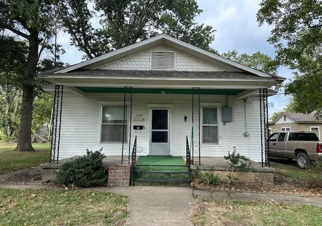 Photo 1 of Single family home for sale at 209 S Carbon St, Girard, KS 66743 | MLS# 2644890 | Listing updated on 2026-10-06
