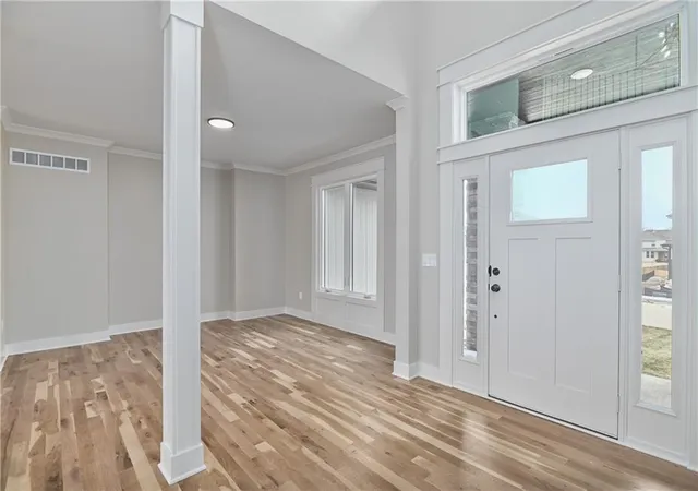 Photo 3 of Single family home for sale at 6009 Arapahoe St, Shawnee, KS 66226 | MLS# 2644891 | Listing updated on 2026-10-04