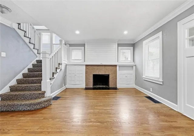 Photo 3 of Single family home for sale at 4404 Benton Blvd, Kansas City, MO 64130 | MLS# 2644894 | Listing updated on 2026-10-03