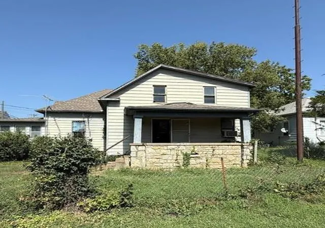 Single family home for sale at 503 Benton Ave, Excelsior Springs, MO 64024 | MLS# 2644897