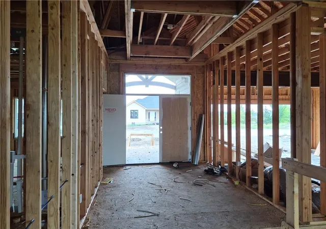 Photo 3 of Single family home for sale at 4478 Tee Box Dr, Basehor, KS 66007 | MLS# 2644903 | Listing updated on 2026-10-02