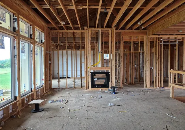 Photo 4 of Single family home for sale at 4478 Tee Box Dr, Basehor, KS 66007 | MLS# 2644903 | Listing updated on 2026-10-02